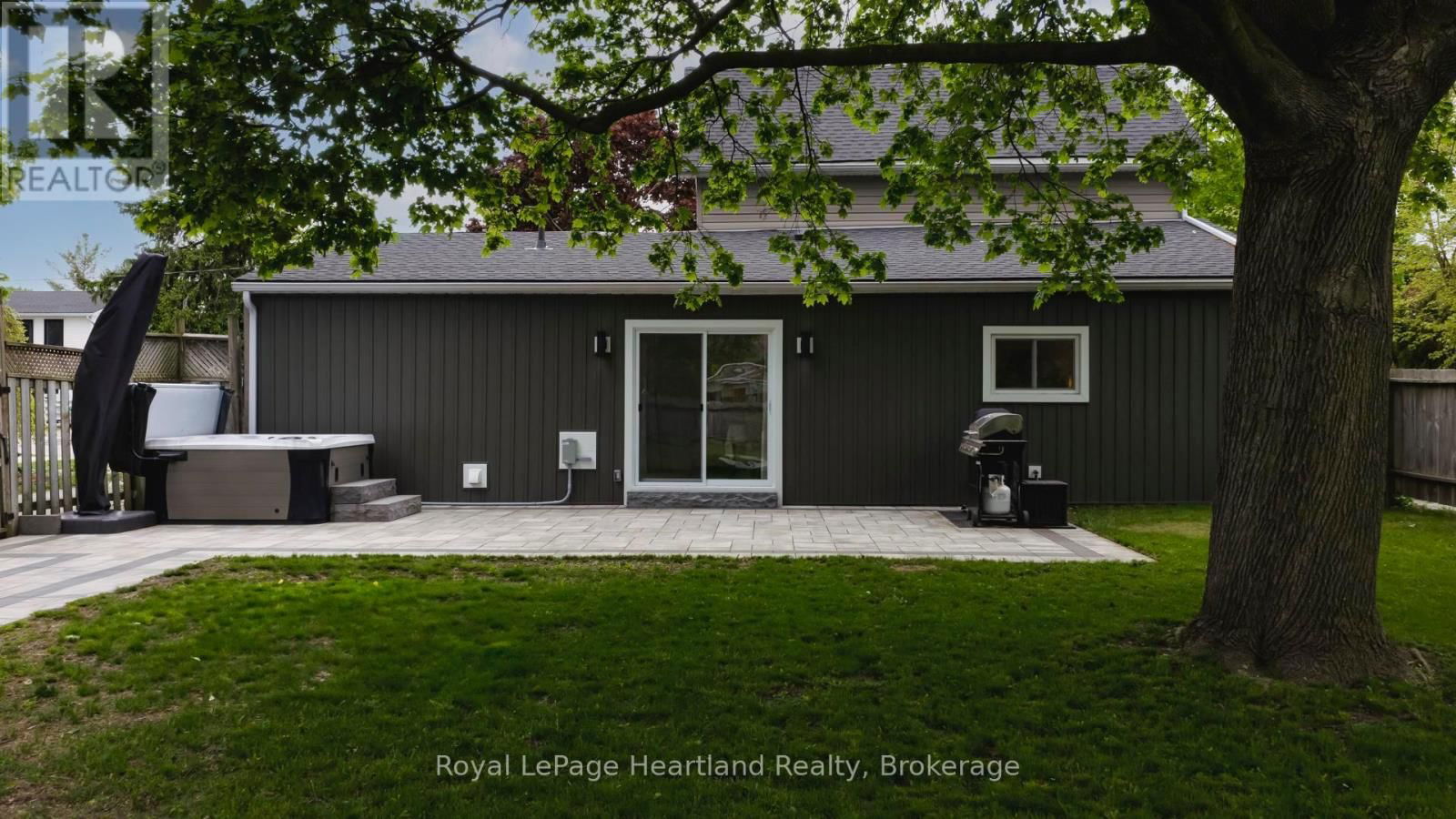 137 PALMERSTON STREET Image 38