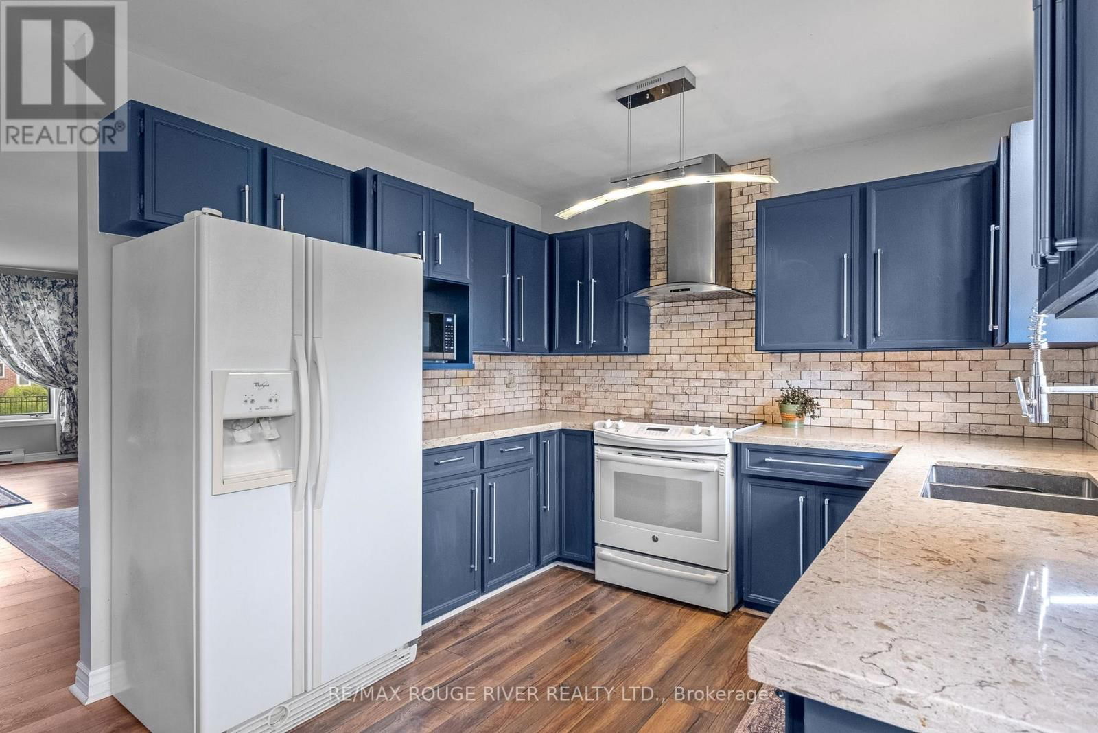 8 BRINTNELL BOULEVARD Image 10