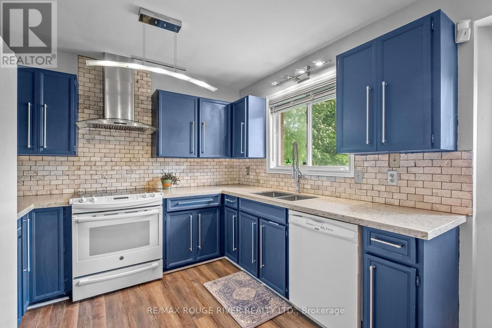 8 BRINTNELL BOULEVARD Image 11
