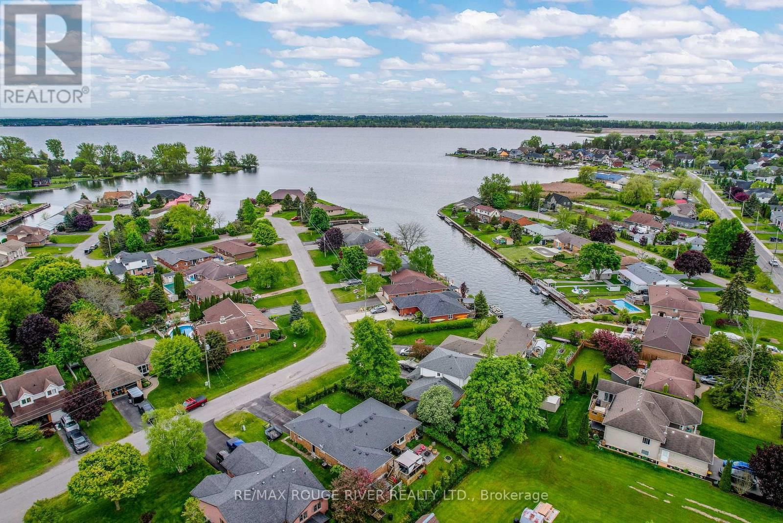 8 BRINTNELL BOULEVARD Image 32