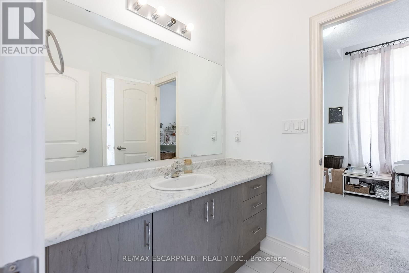 219 HUMPHREY STREET Image 18