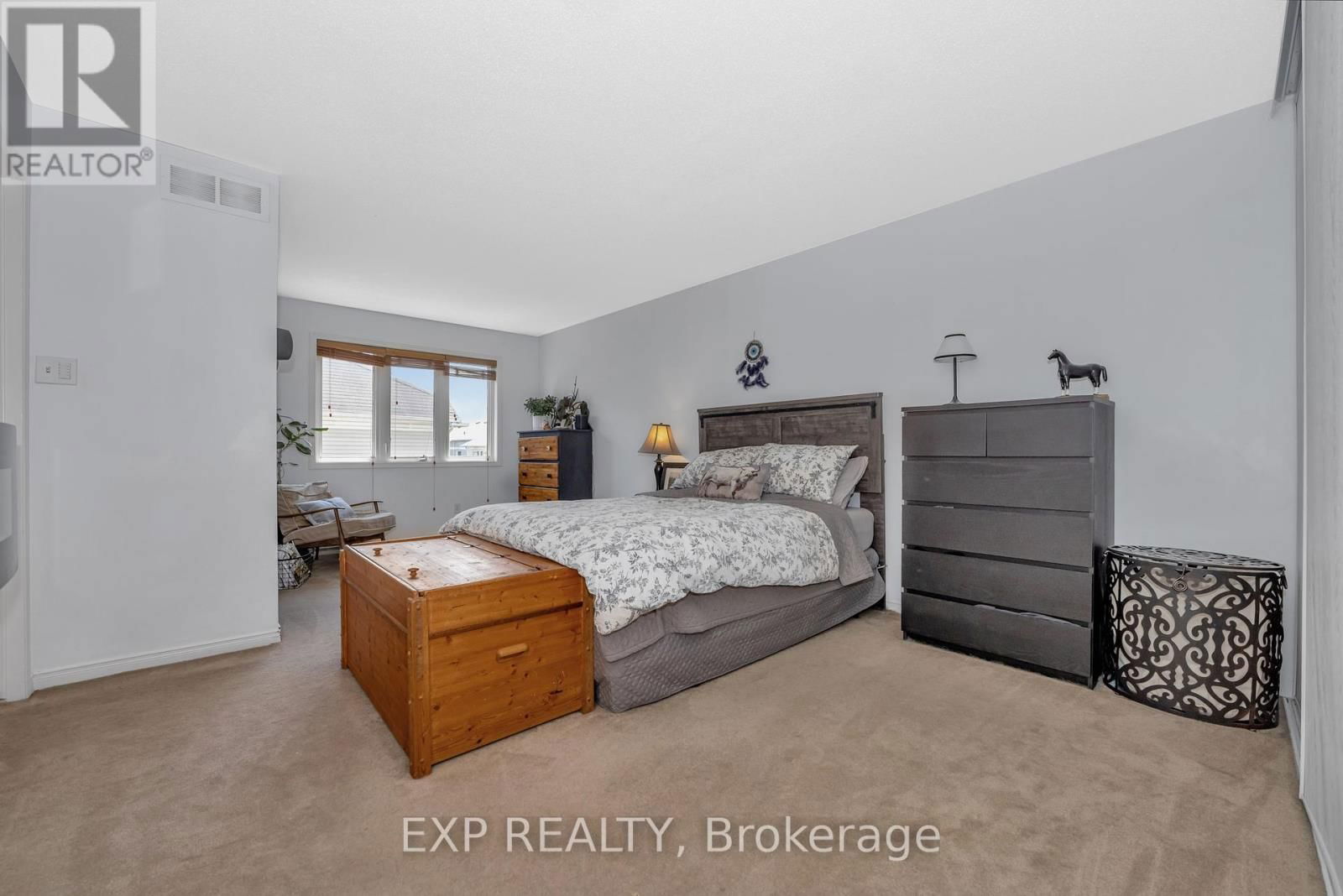232 MEADOWBREEZE DRIVE Image 15