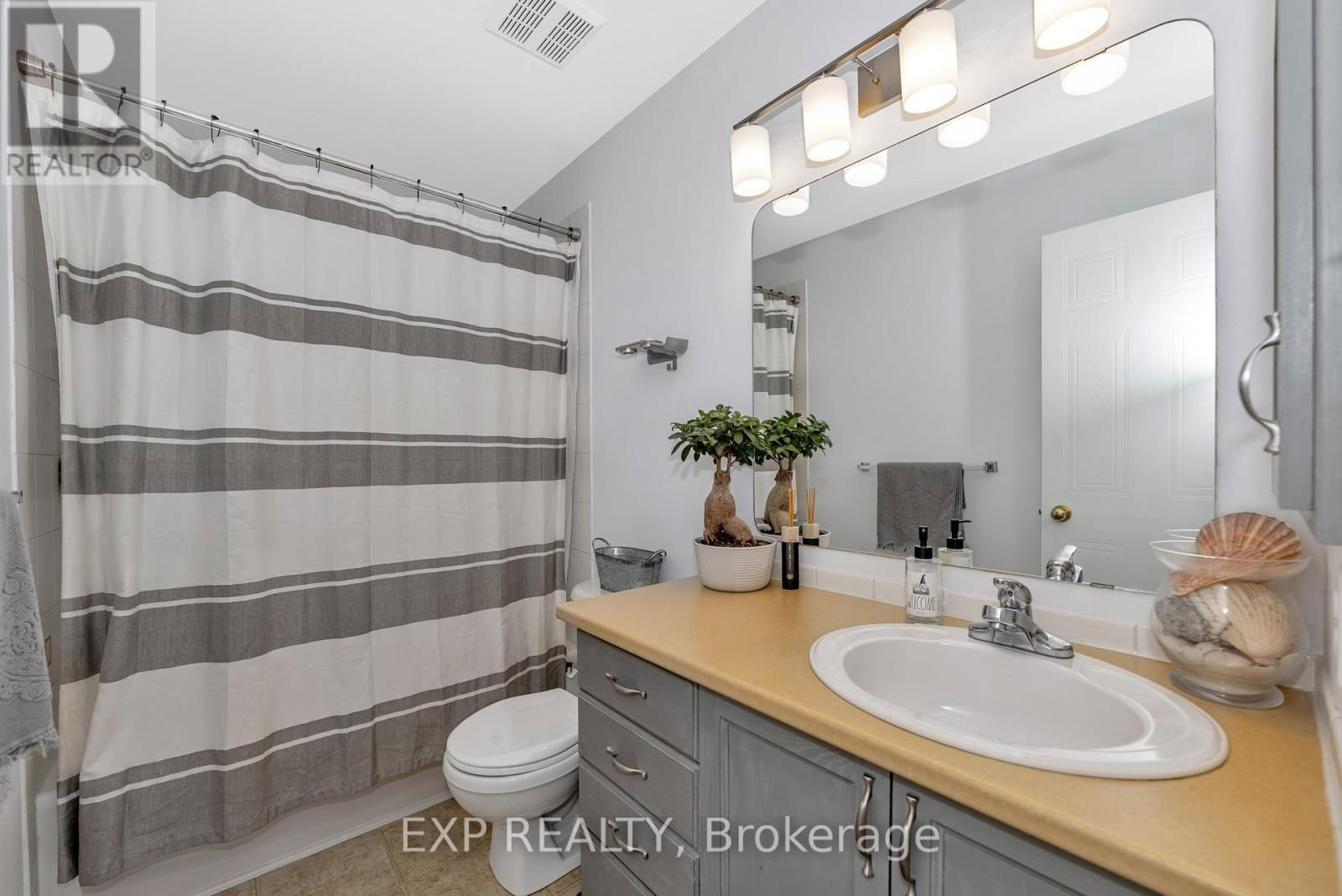 232 MEADOWBREEZE DRIVE Image 18