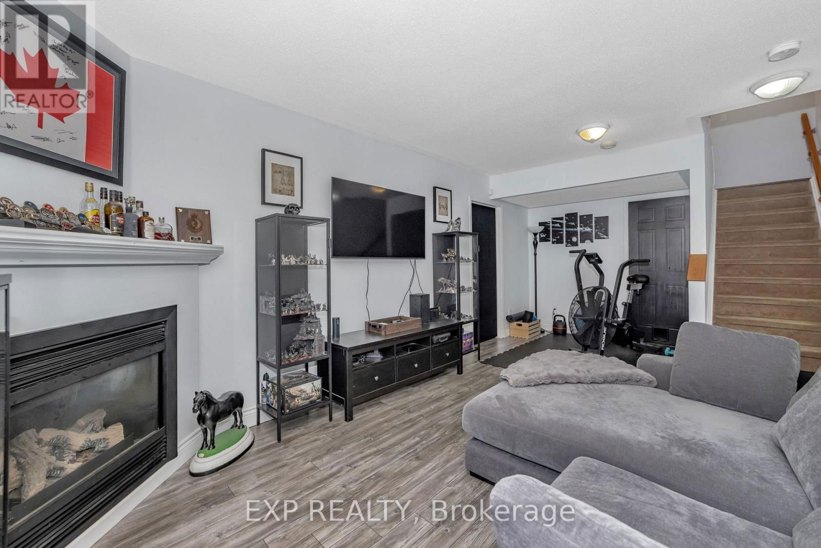 232 MEADOWBREEZE DRIVE Image 22