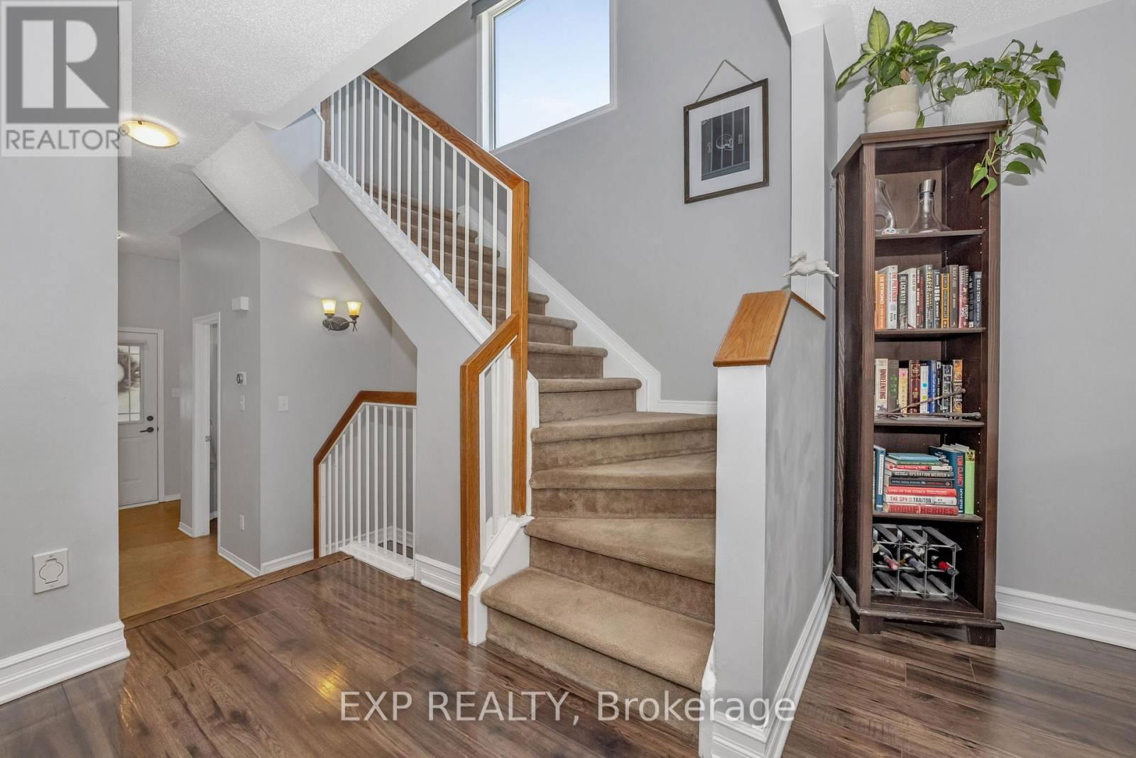 232 MEADOWBREEZE DRIVE Image 5