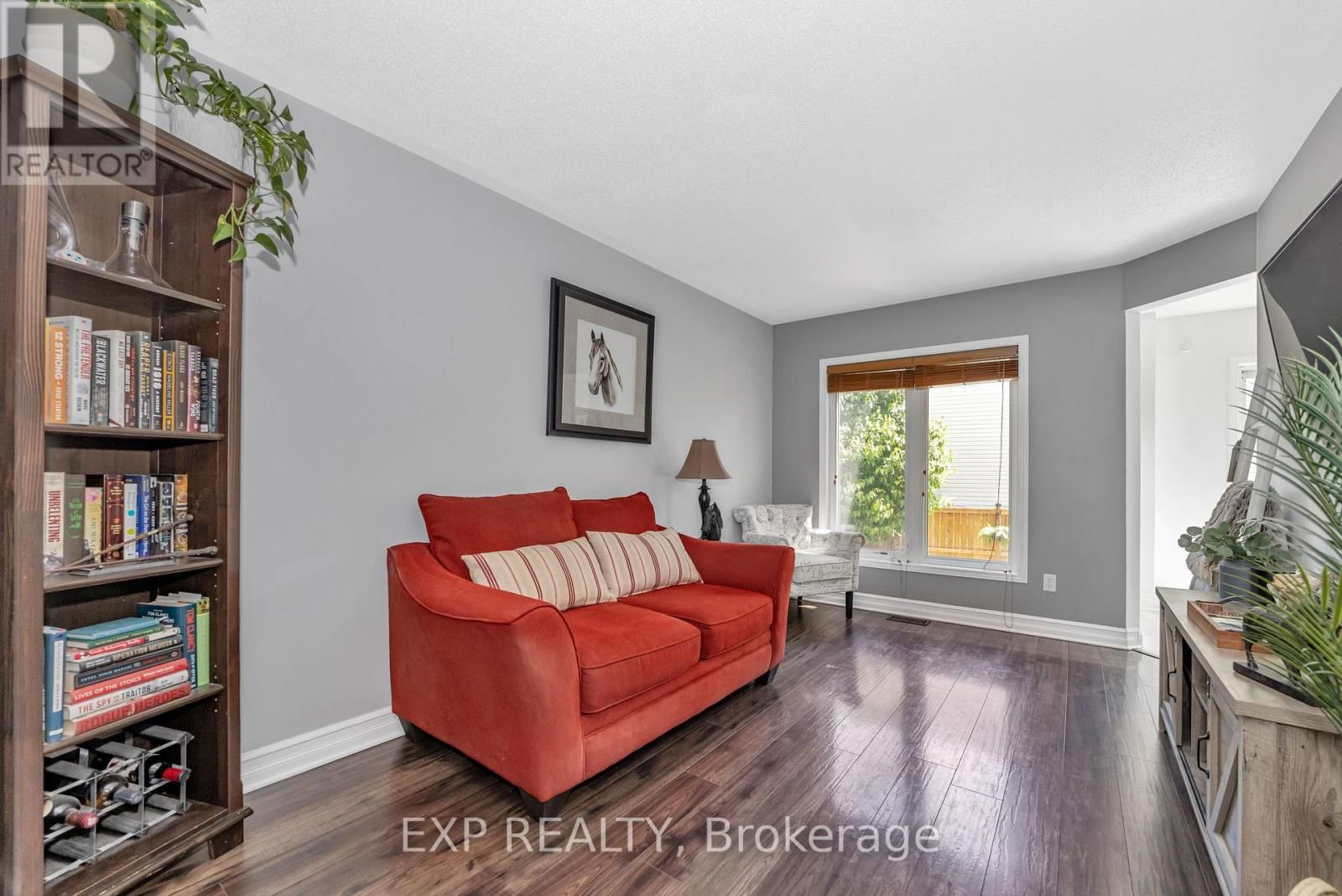 232 MEADOWBREEZE DRIVE Image 7