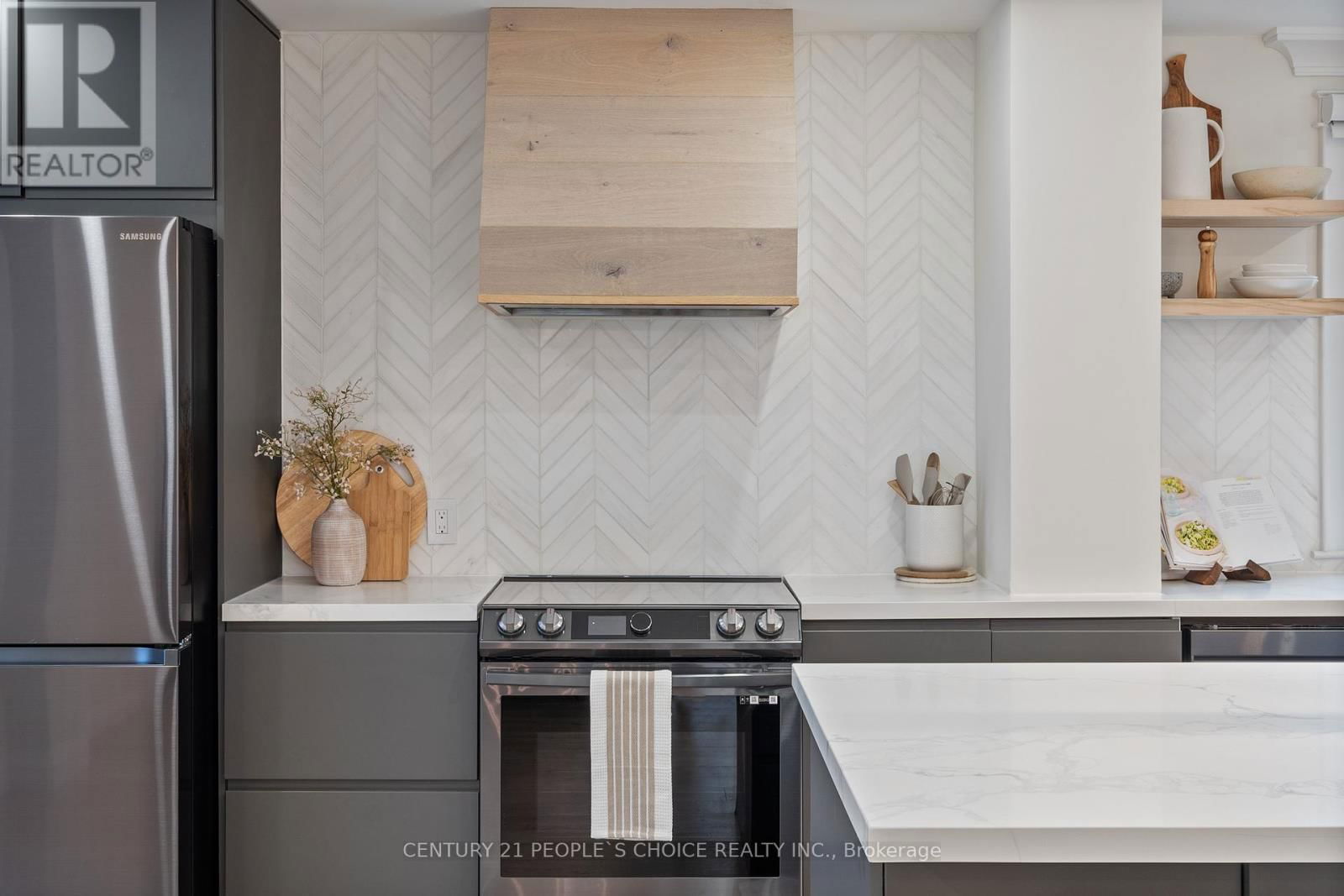 7 CARL CRESCENT Image 11