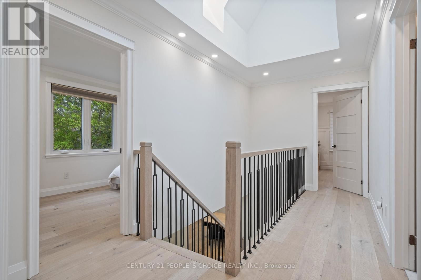 7 CARL CRESCENT Image 18
