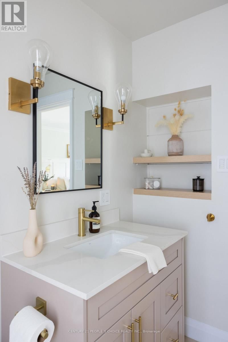 7 CARL CRESCENT Image 22