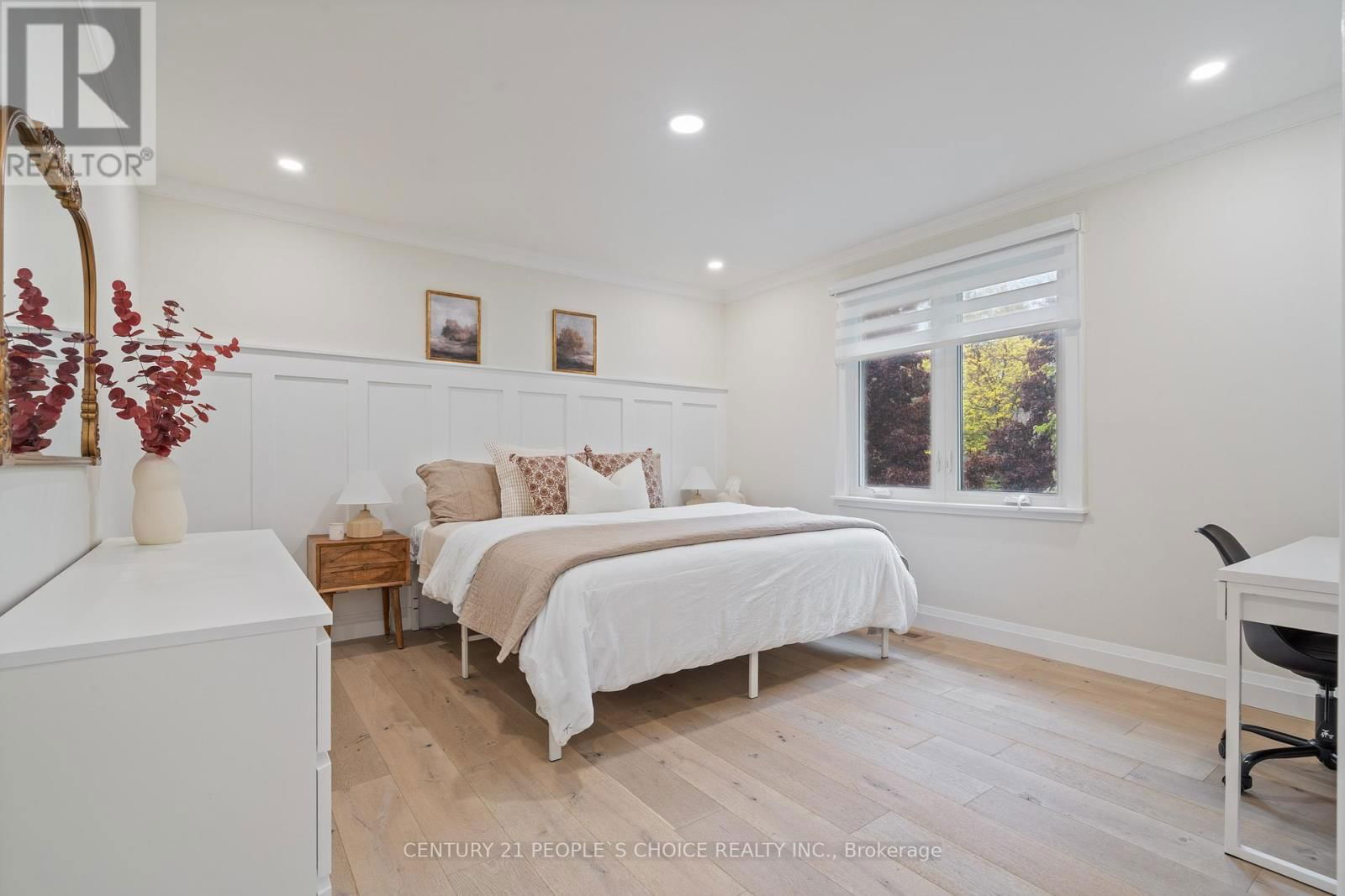 7 CARL CRESCENT Image 24