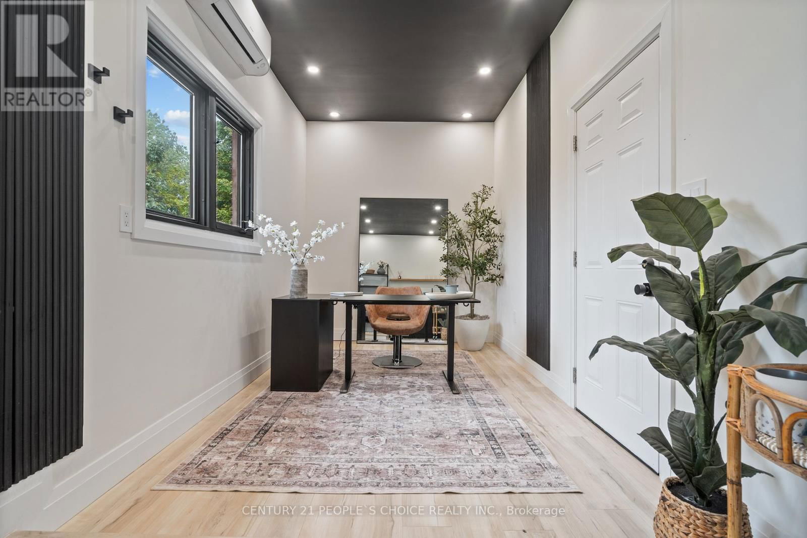 7 CARL CRESCENT Image 30