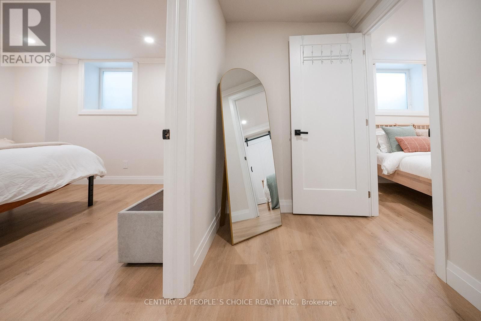 7 CARL CRESCENT Image 40