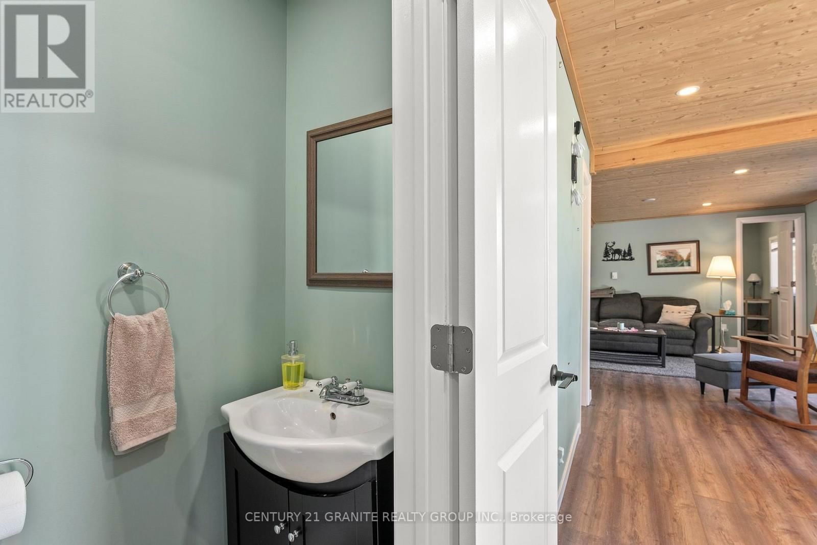 77B LAVALLEE CREEK DRIVE Image 17