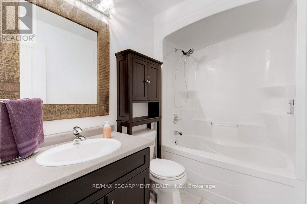 12 - 98 SHOREVIEW PLACE Image 30