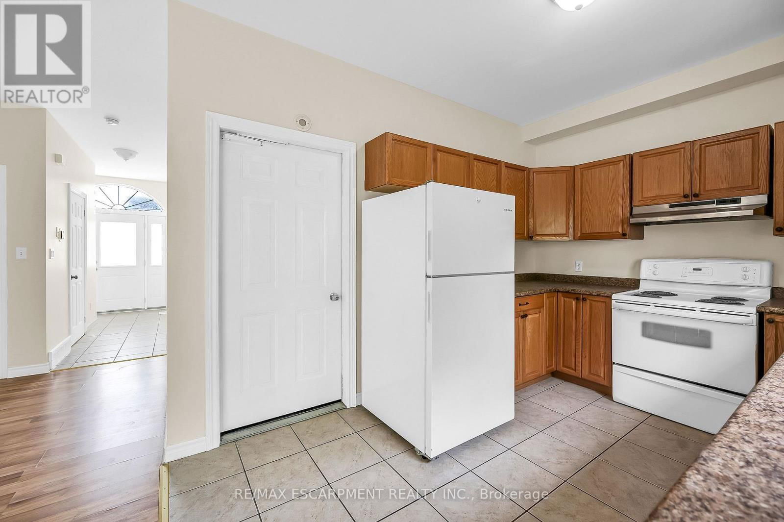27A WALNUT STREET Image 13