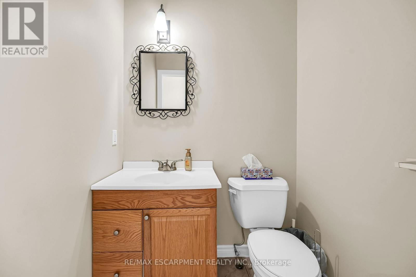 27A WALNUT STREET Image 14