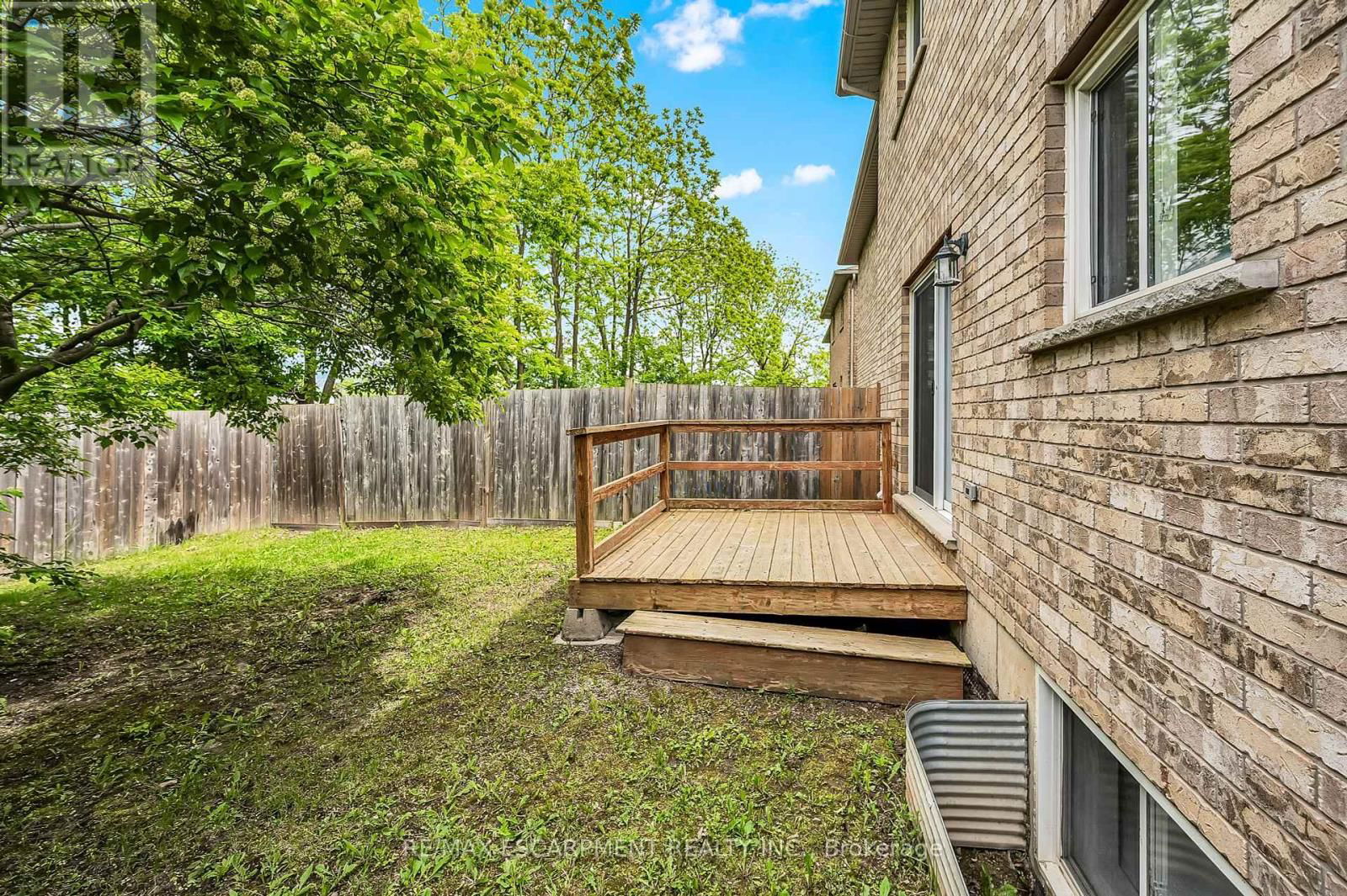 27A WALNUT STREET Image 30