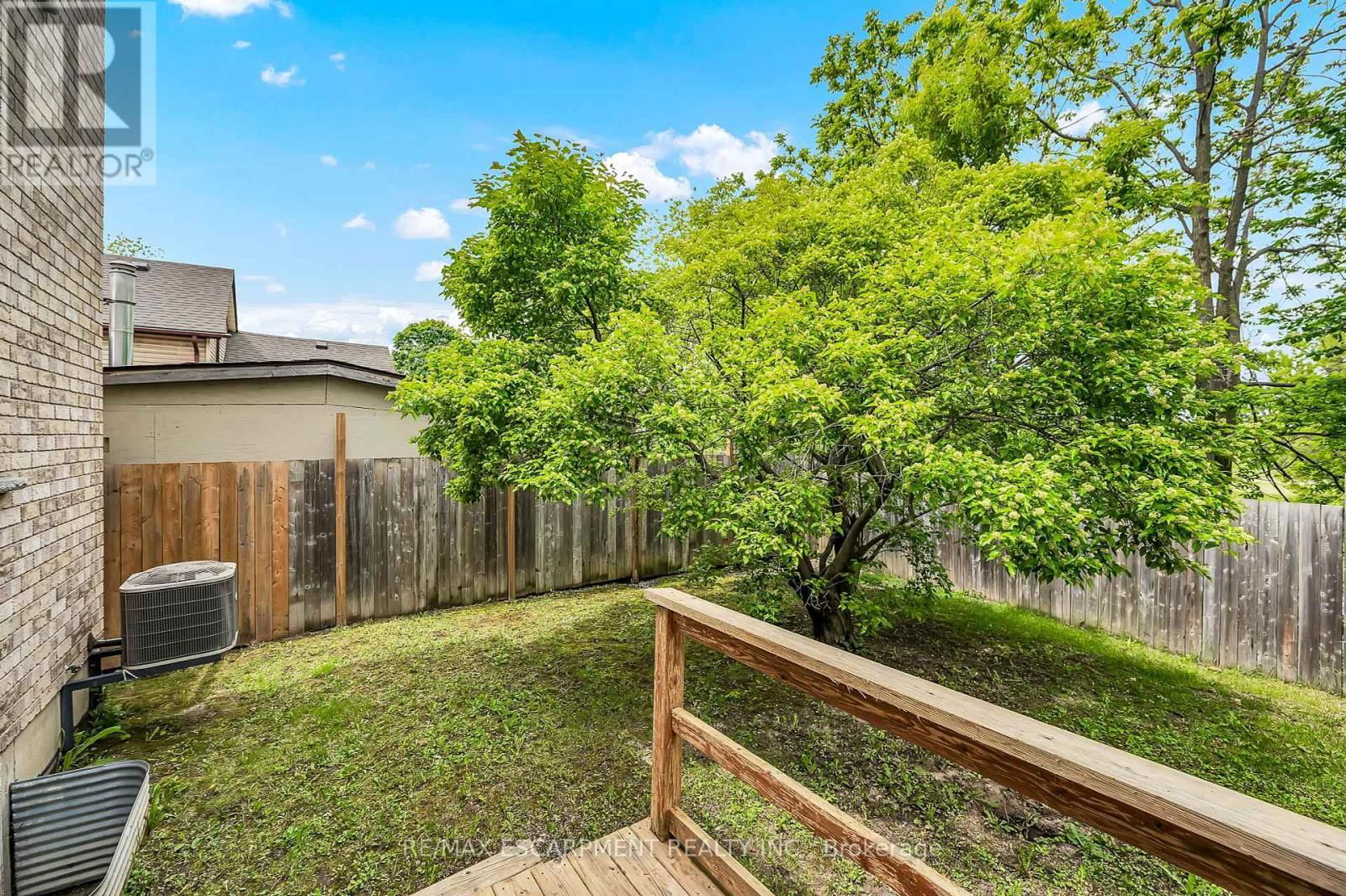 27A WALNUT STREET Image 32