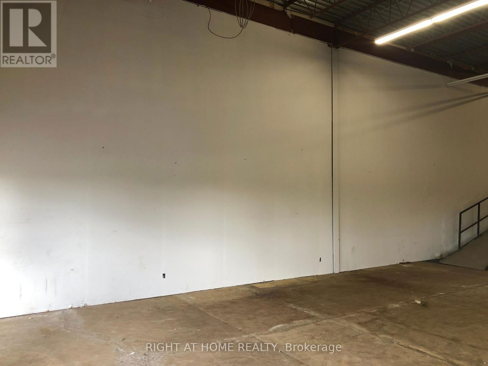 716 INDUSTRIAL AVENUE Image 6