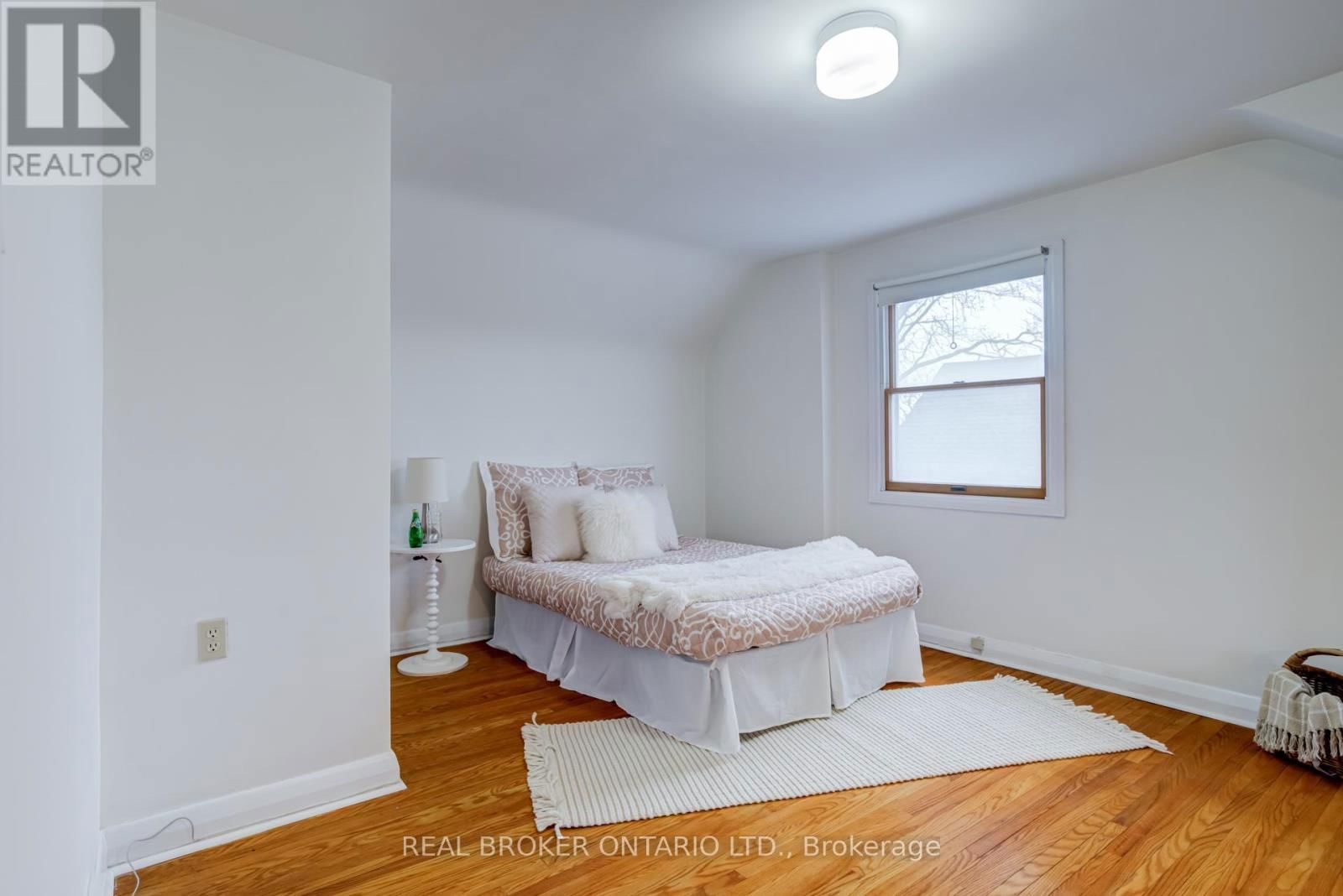 21 GAILMONT DRIVE Image 17