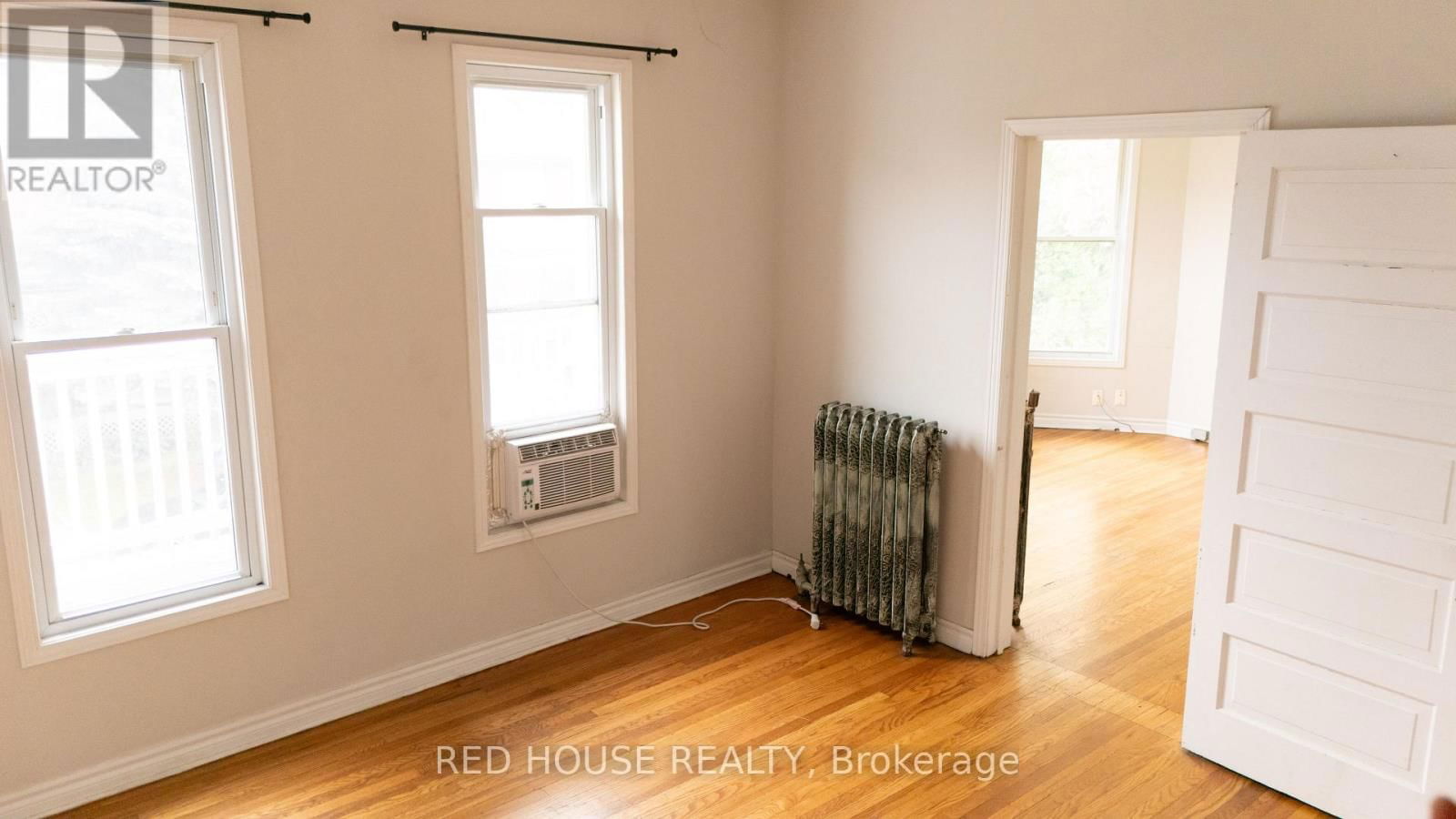 116 FAIRHOLT ROAD SOUTH Image 11
