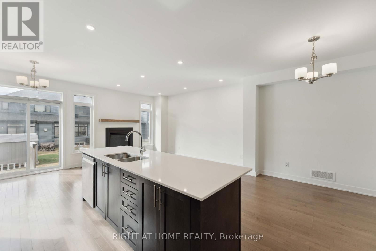 16 NETTLE CRESCENT Image 18