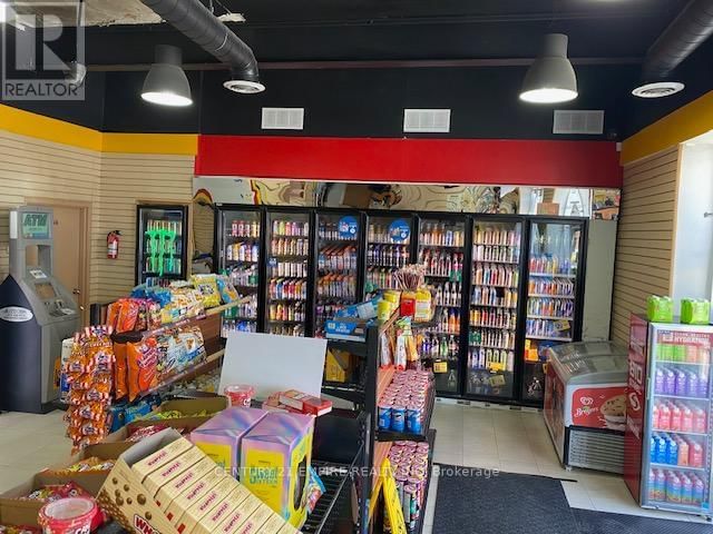 80 DUNDAS STREET EAST Image 19