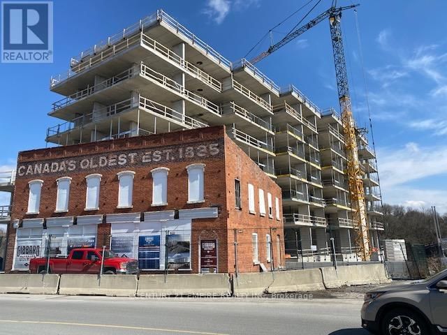 80 DUNDAS STREET EAST Image 4