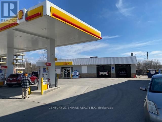 80 DUNDAS STREET EAST Image 9