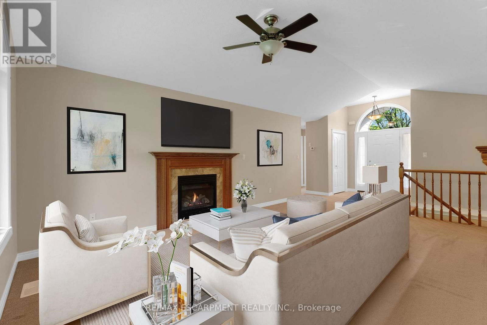 18 RIVERSIDE CIRCLE Image 7