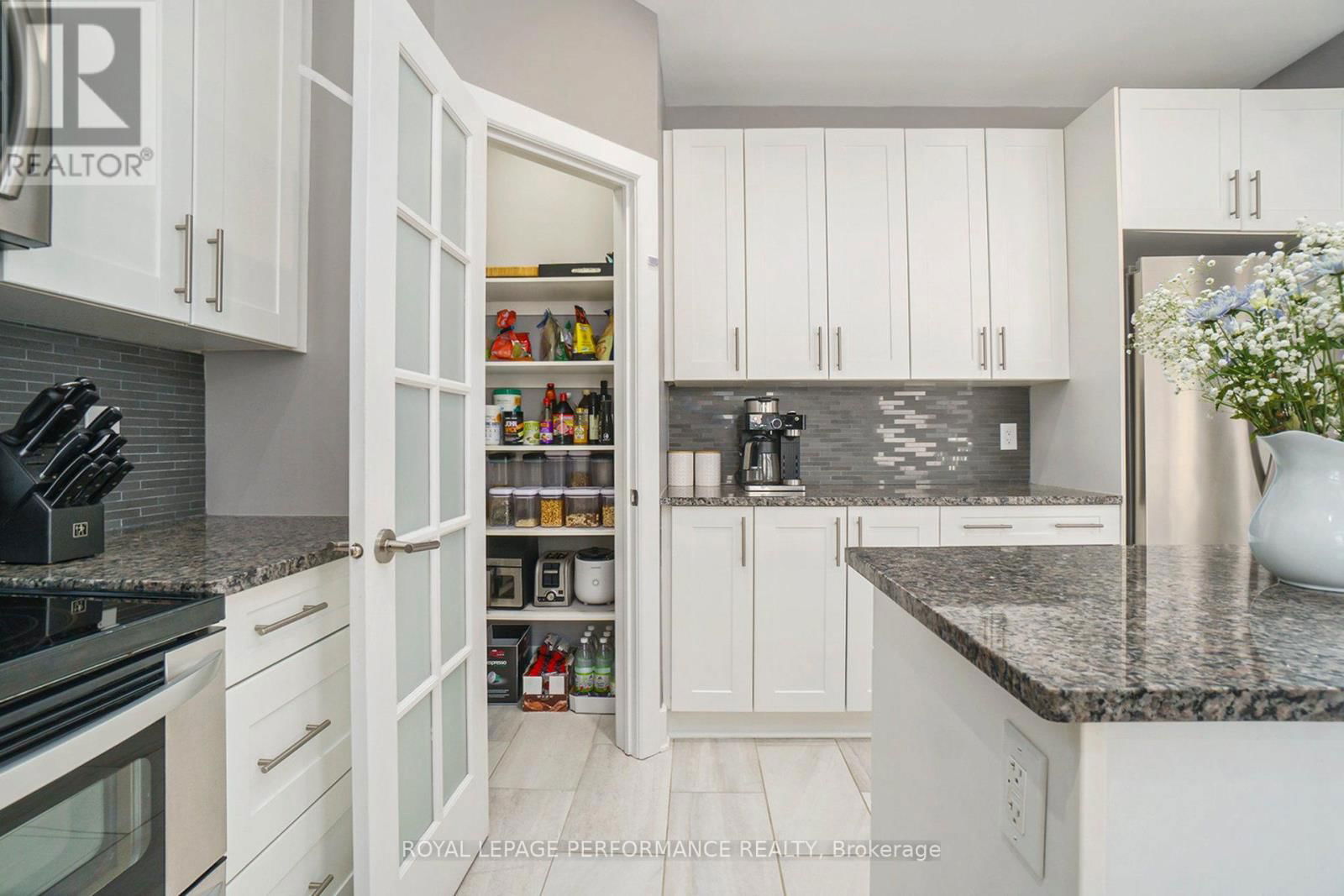 235 FOUNTAINHEAD DRIVE Image 20