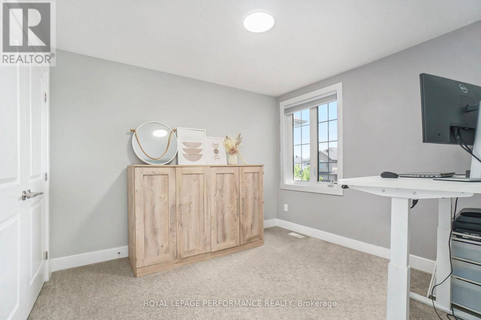 235 FOUNTAINHEAD DRIVE Image 37