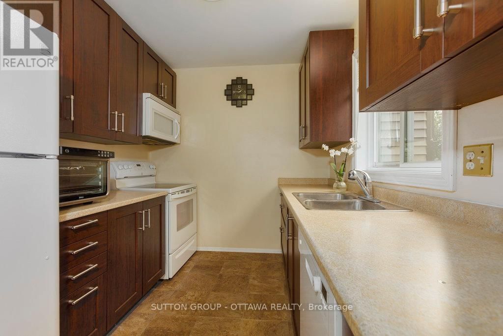 1951 GREENVALE LANE Image 13