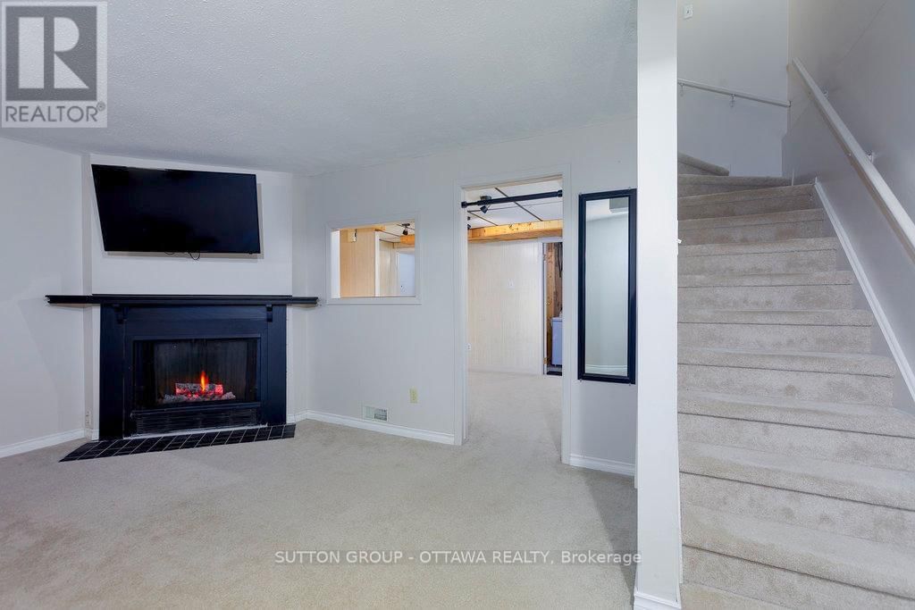 1951 GREENVALE LANE Image 26