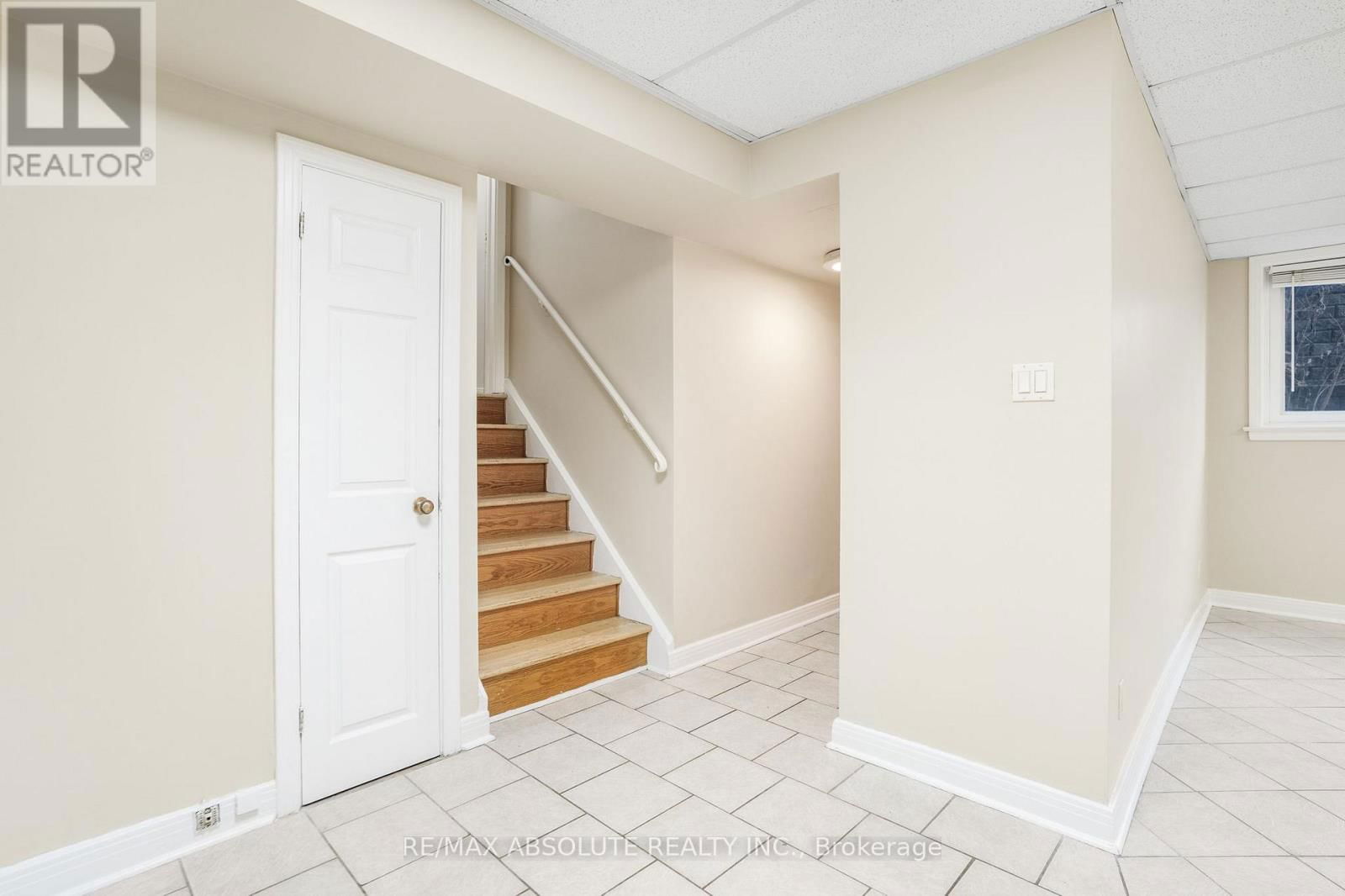408-410 ALLEN BOULEVARD Image 20