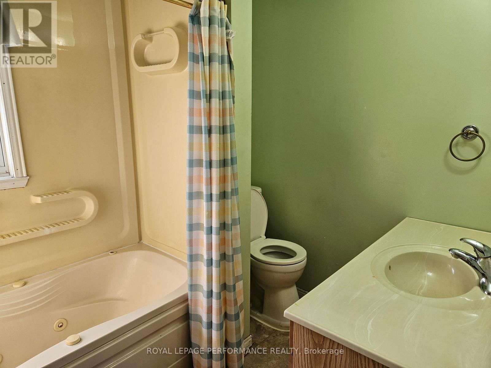 1203 PRINCESS STREET Image 8