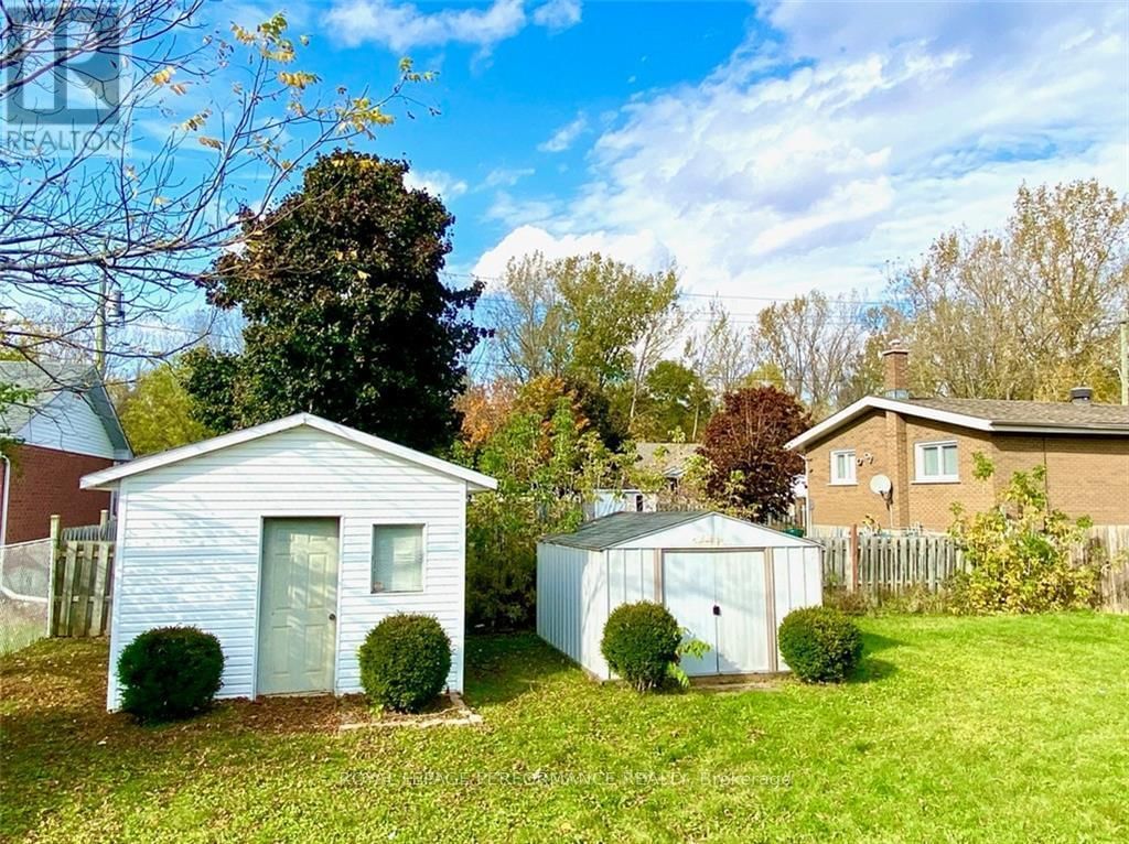 1203 PRINCESS STREET Image 9