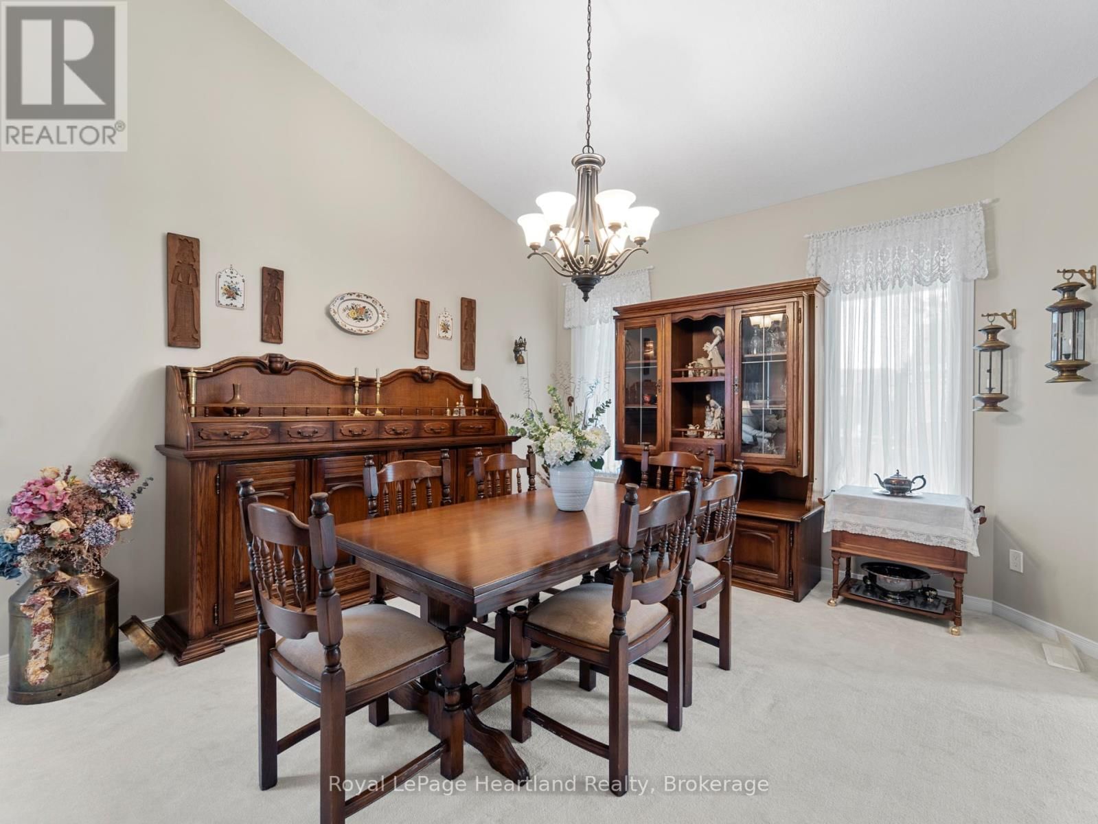 23 STORNOWAY CRESCENT Image 13