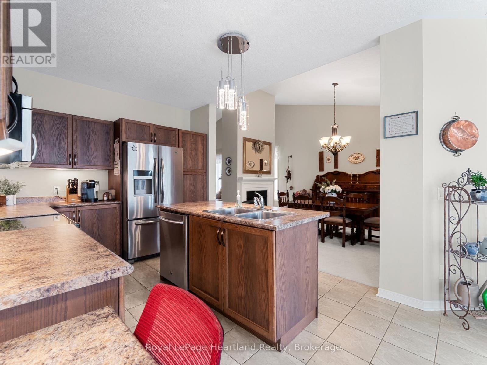 23 STORNOWAY CRESCENT Image 18
