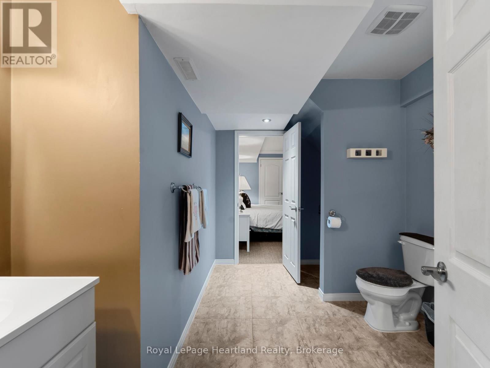 23 STORNOWAY CRESCENT Image 39