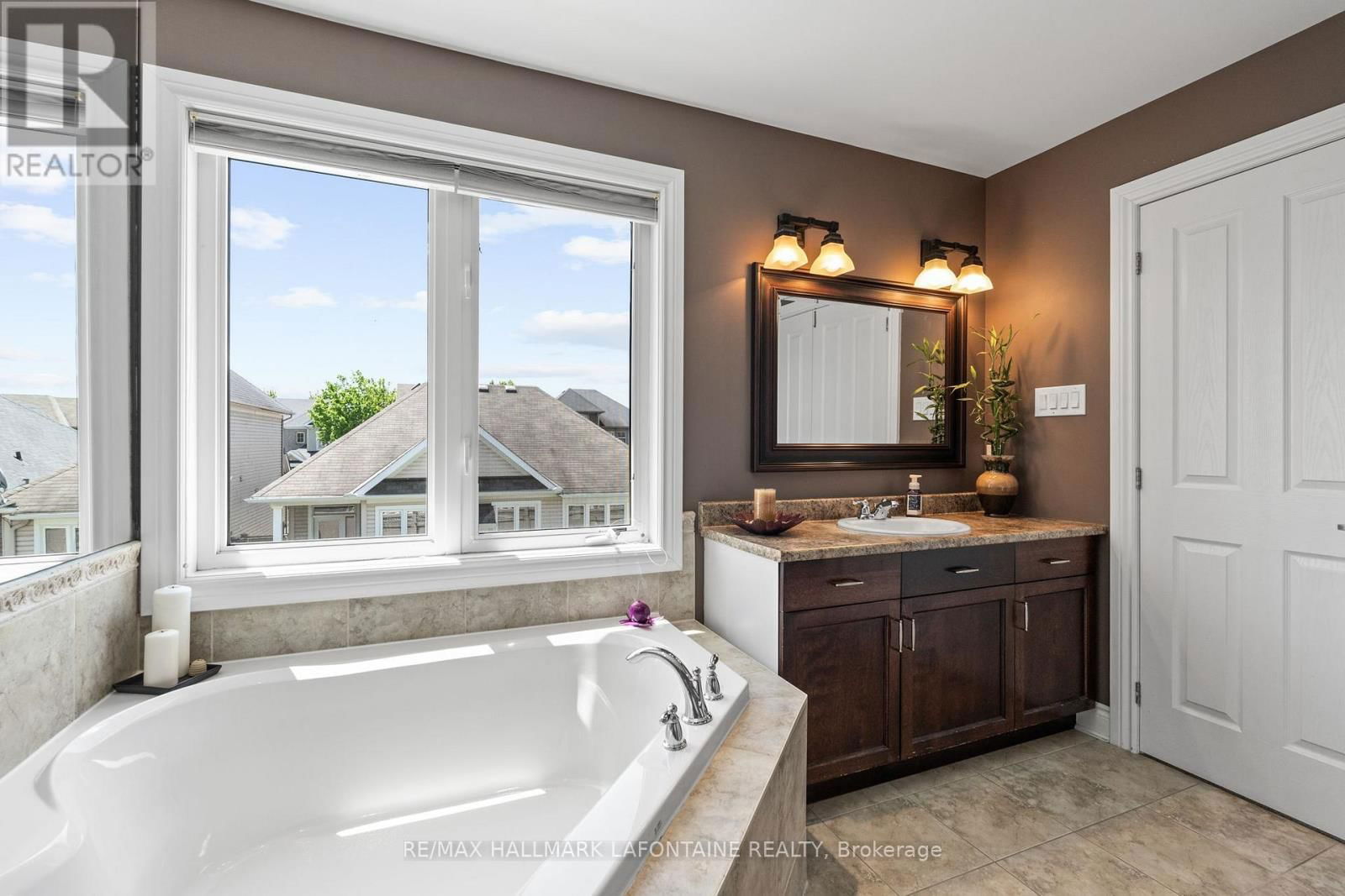 3202 RIVER ROCK AVENUE Image 19