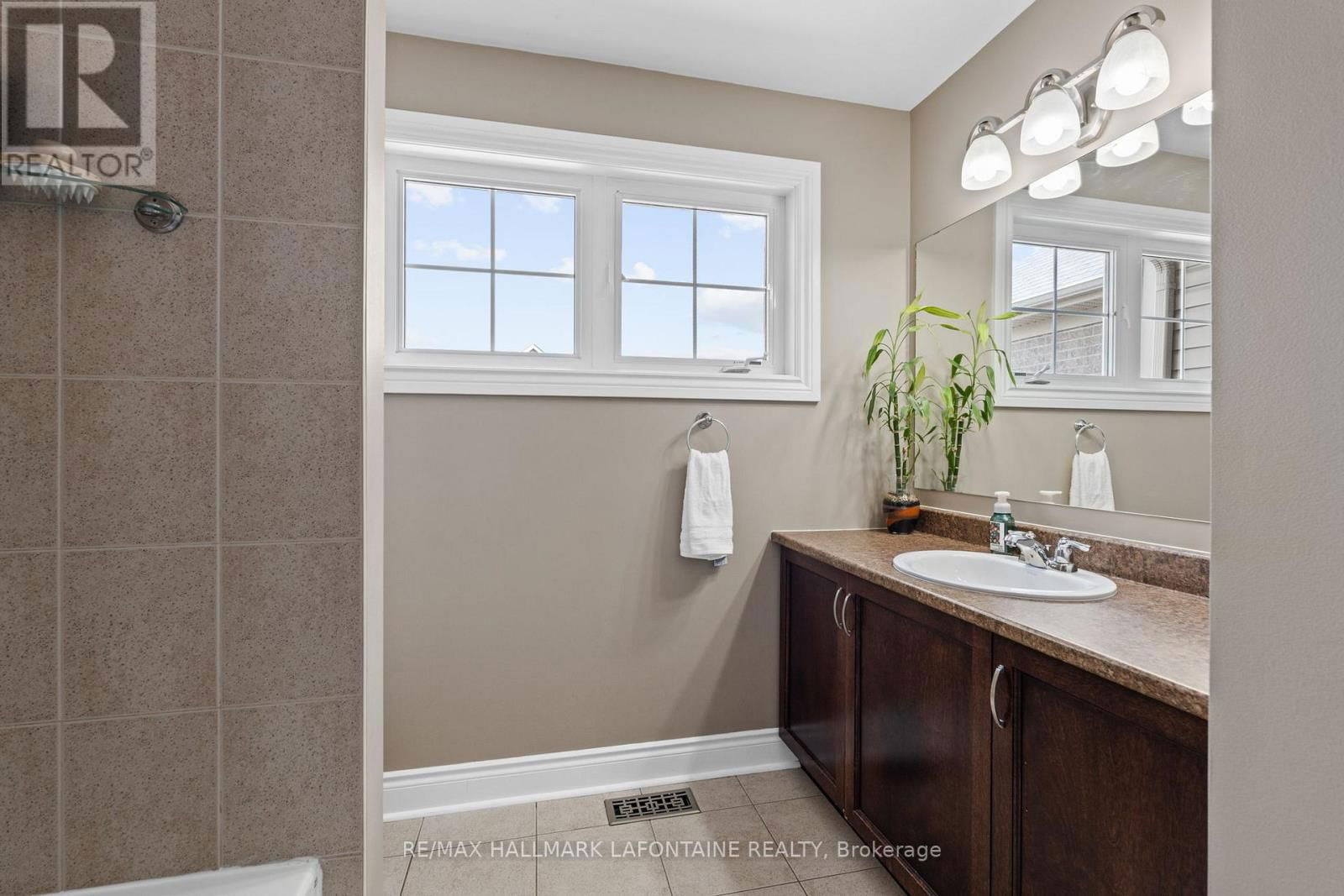 3202 RIVER ROCK AVENUE Image 25