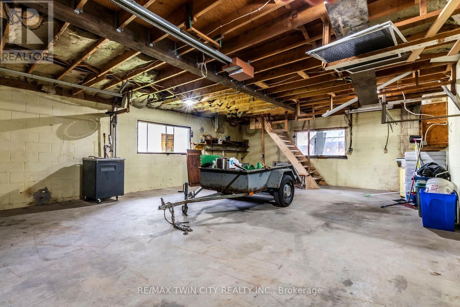 413 CARSON DRIVE Image 37