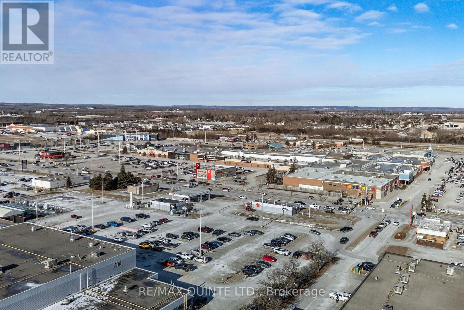 5 STRATTON DRIVE Image 17