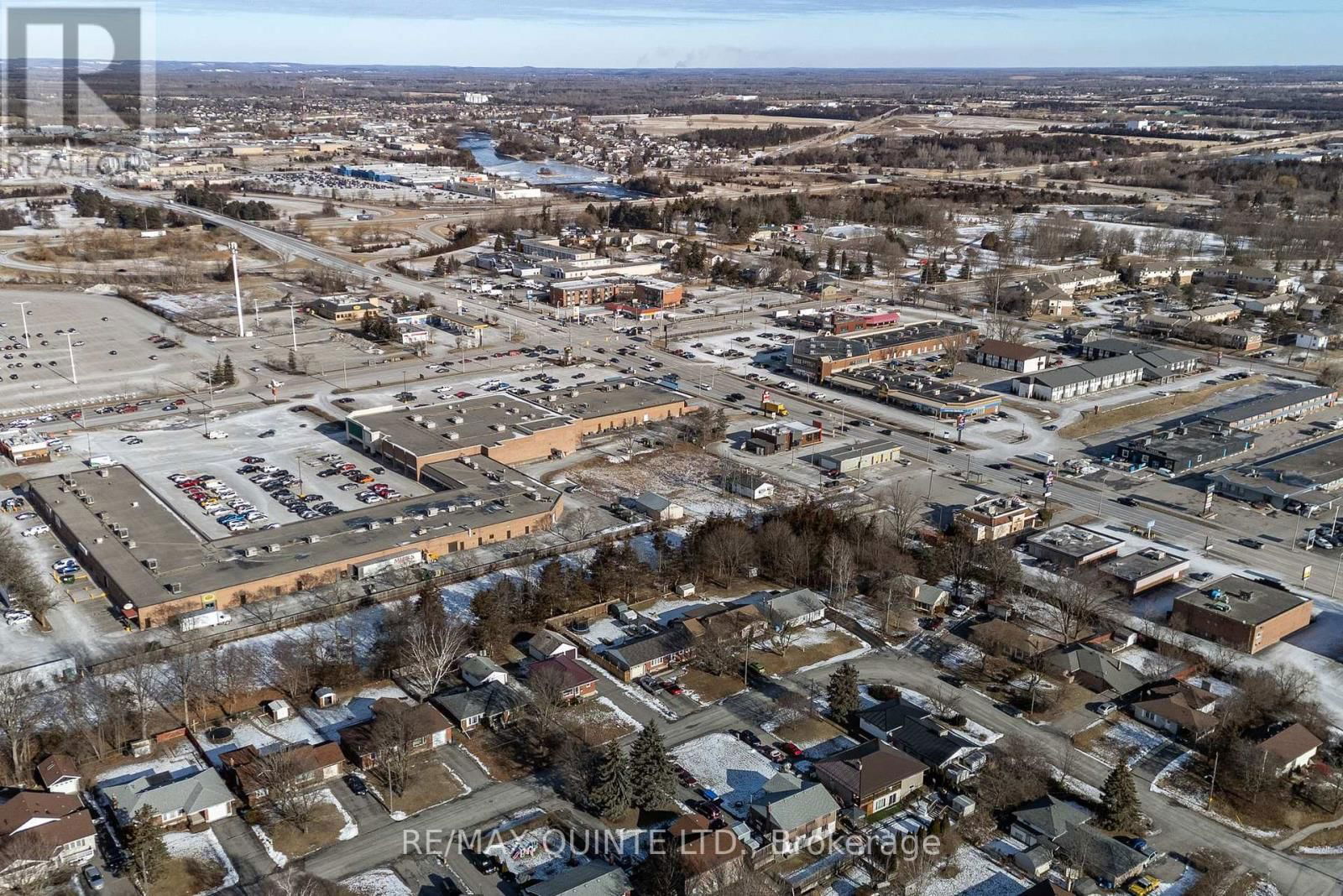 5 STRATTON DRIVE Image 9