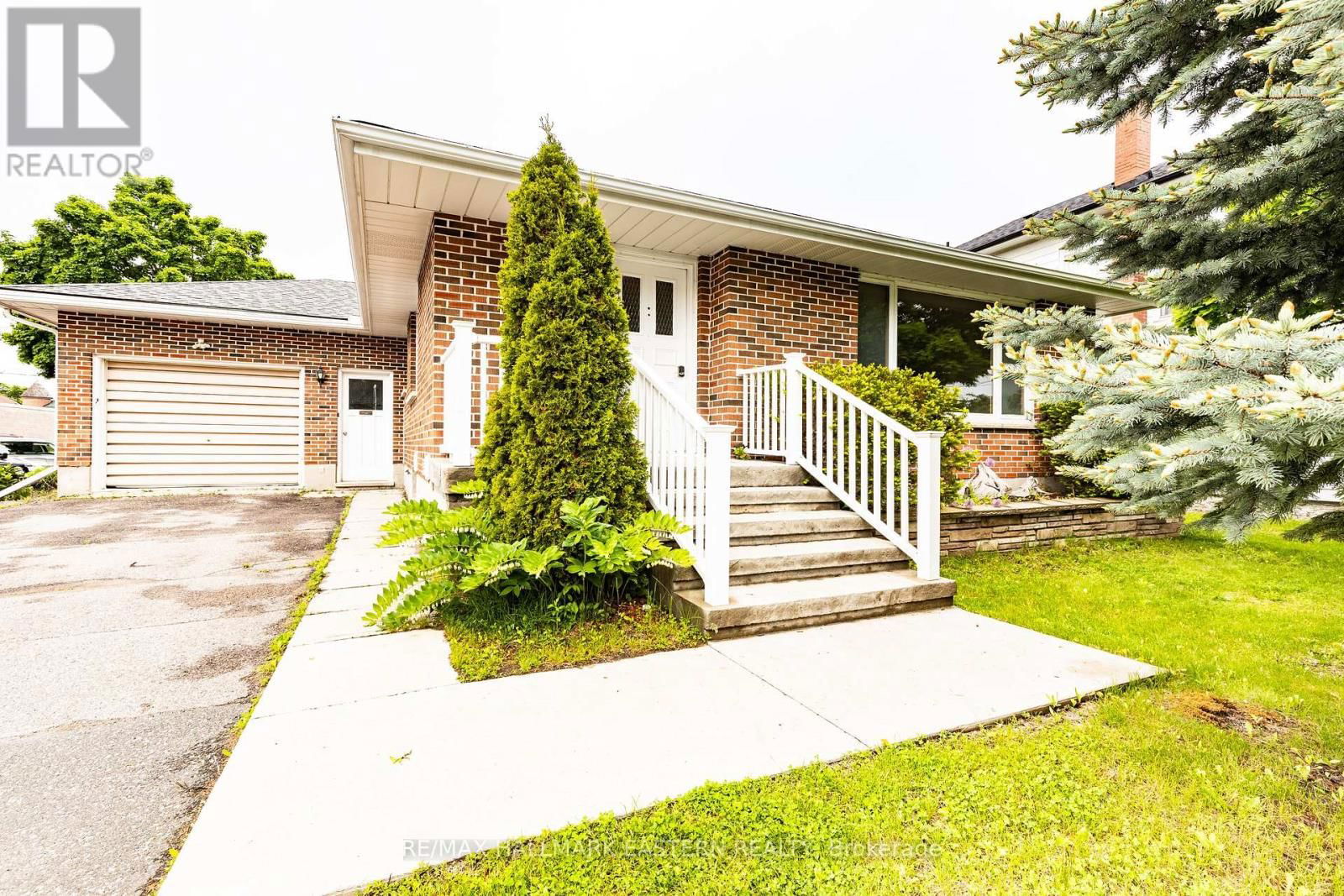 66 DOXSEE AVENUE NORTH Image 1