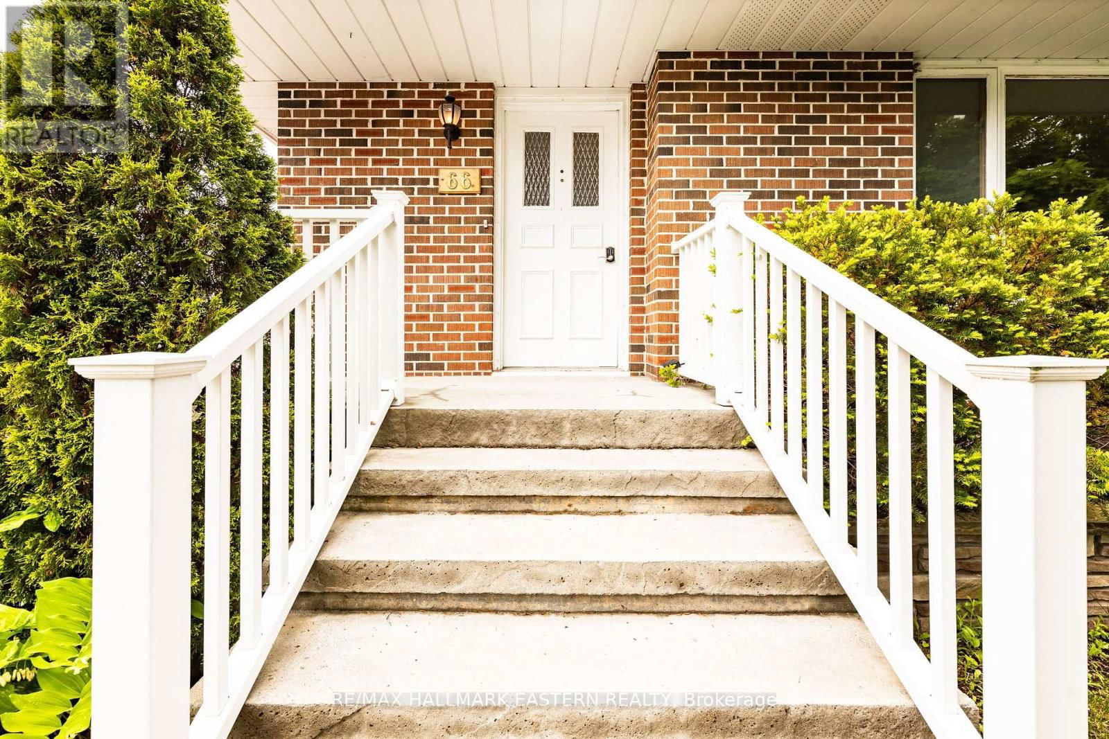 66 DOXSEE AVENUE NORTH Image 2