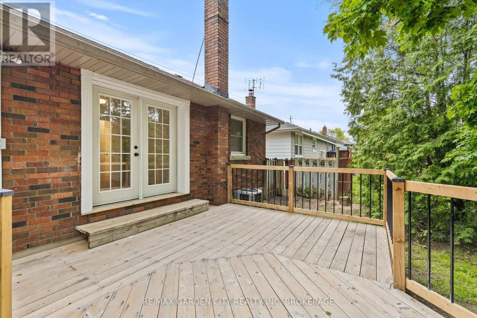 529 BUNTING ROAD Image 35
