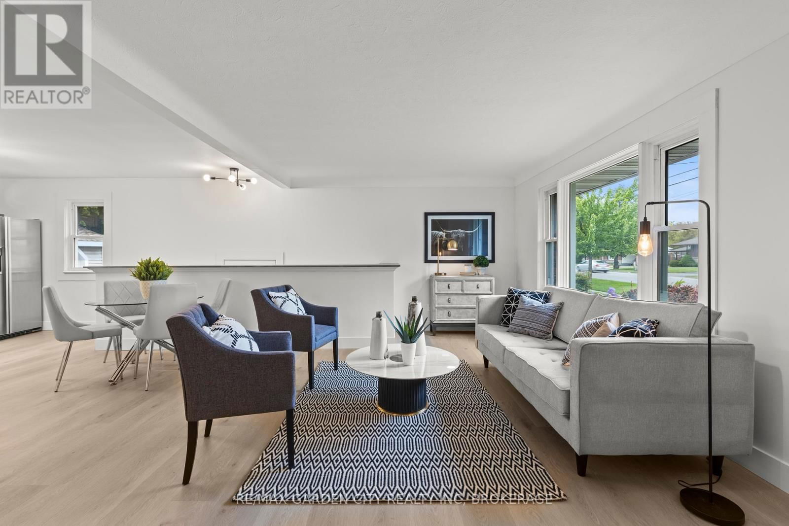529 BUNTING ROAD Image 4