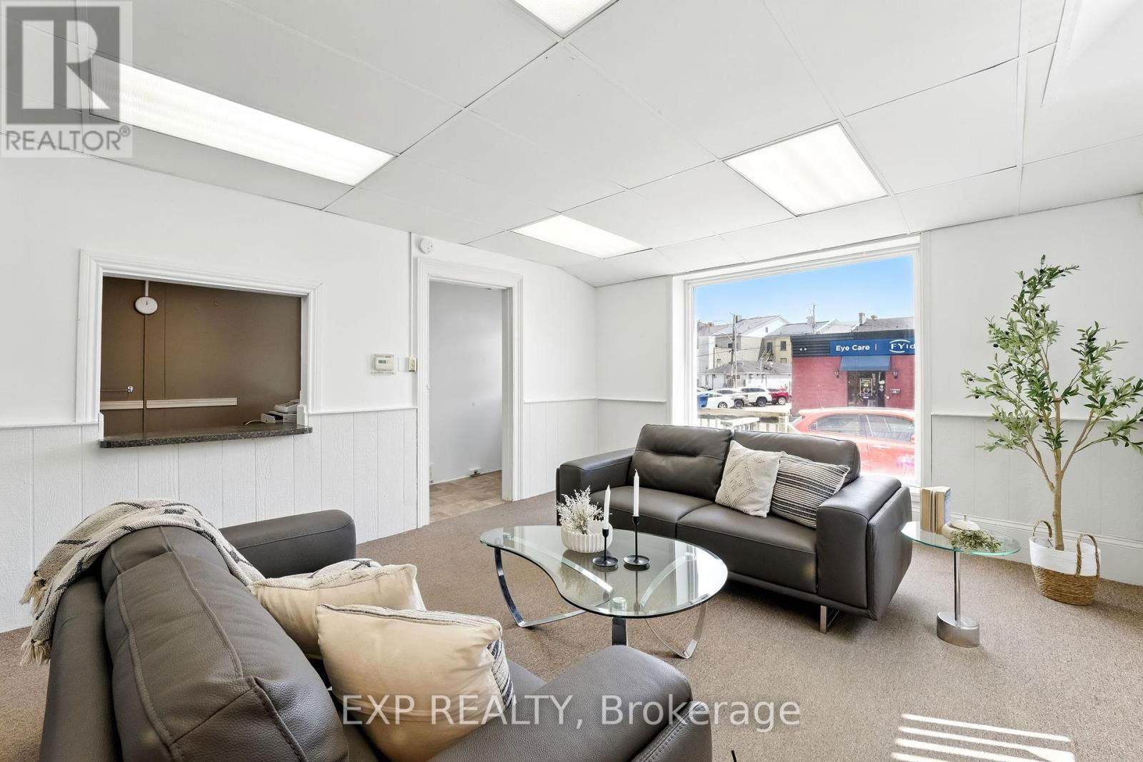46 COVERT STREET Image 10